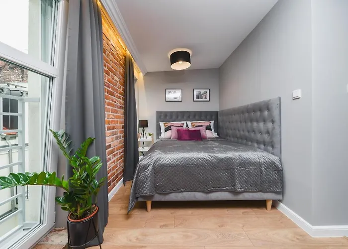 Saint Florian'S Suites - Old Town Luxury Apartments - By Upstairs Краків, Польща