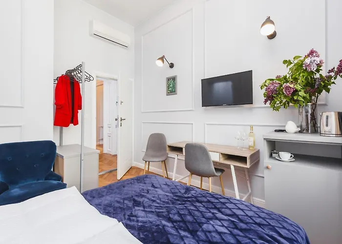 Traveler'S Best Choice - Old Town Guesthouse - By Upstairs Krakau, Polen