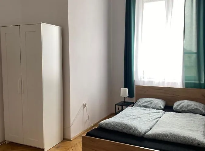 Best View Old Town Rooms Краків, Польща