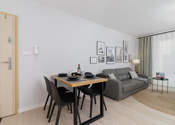 Deluxe City Studio With Parking Kacik 10 By Noclegi Renters Kraków, Polska