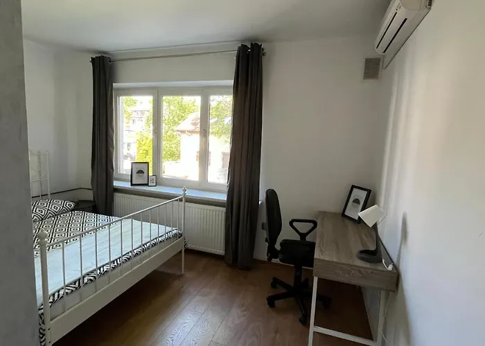 Comfy, Nice And Small Room In Kraków, Polska