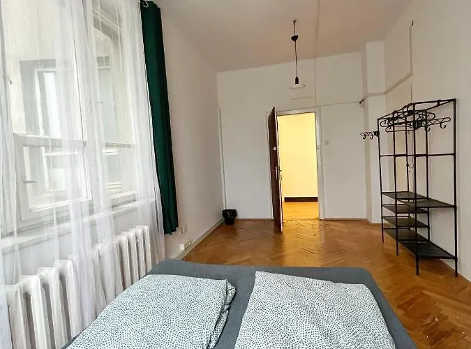 Nice View Rooms In Old Town Краків, Польща