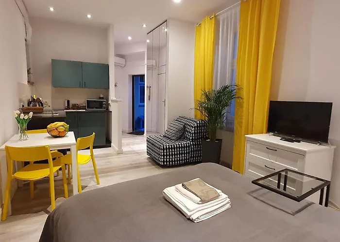 L-2 Krakow Center Studio O&P Apartfamily, Польща