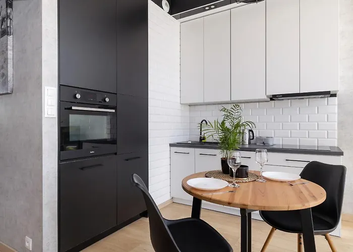 Krakow Studio With Parking & Terrace Near Zalew Bagry By Renters Prestige, Польща