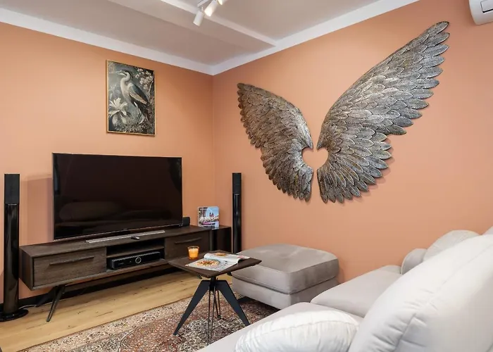 The Historic Kazimierz District - Apartments With Parking By Noclegi Renters Краків, Польща