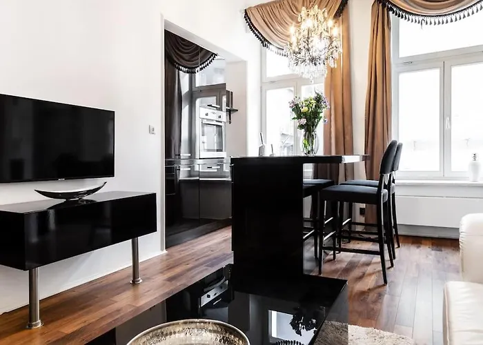 Househost Apartment:Łobzowska 22 Kraków, Polska