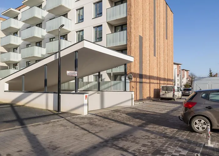 Krakow Elegant Apartment Near The Water Park By Rent Like Home, Польща