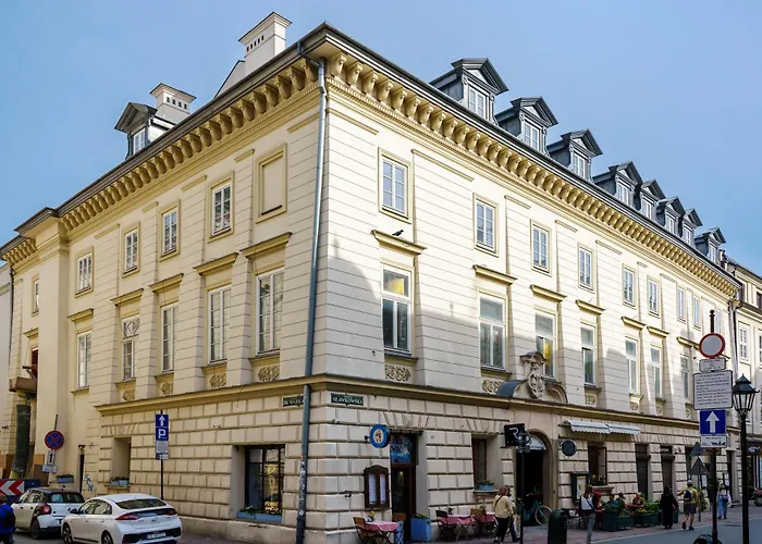 N33 Premium Apartments Old Town Kraków - Destigo Hotels, Polonia