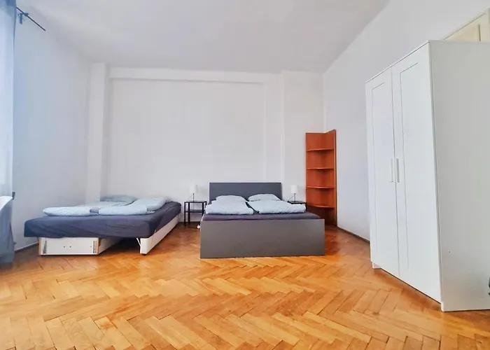Nice Room In Old Town Cracovia, Polonia