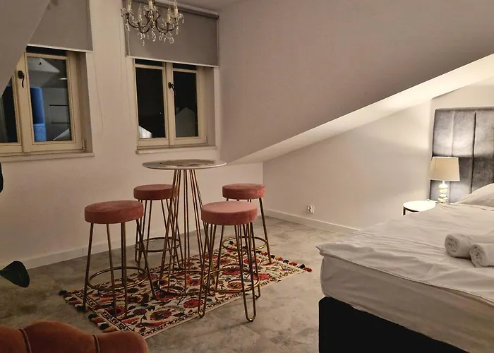 Juwel 47 Apartments Krakow Z Widokiem Na Wawel, Polonia