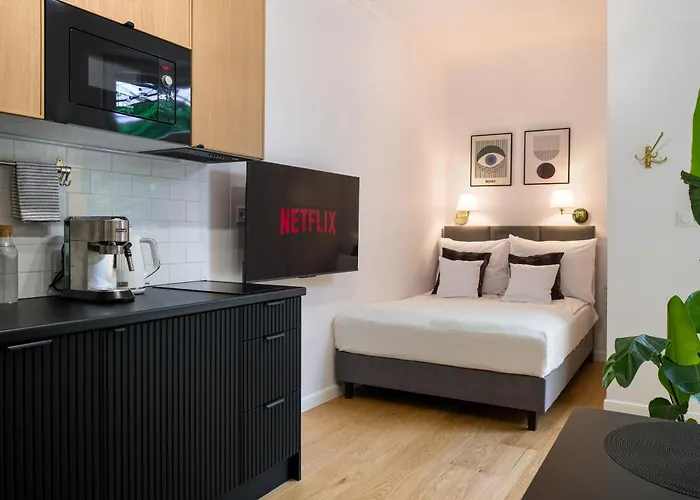 Discover Krakow Apartments - Lubomirskiego St - Classic & Modern - Near Main Station, Netflix And Ac, Польща