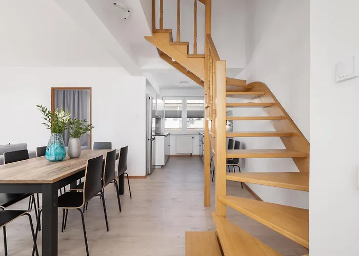 4 Bedroom Apartment With A Balcony - Prochowa 1 Krakow, Poland