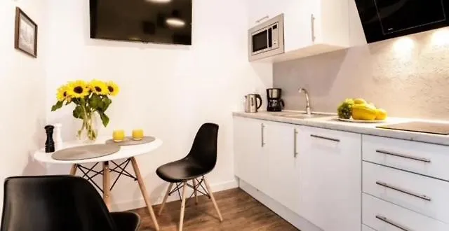 Old Town Apt - Topolowa Studio T33 Краків, Польща