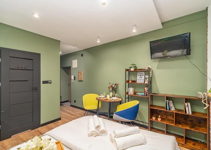 Krakow Grzegorzki Studio - Central Station Nearby - By Rentujemy, Polska
