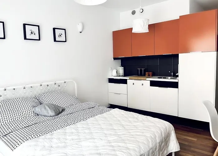 Cozy Apartment Railway Station Краків, Польща