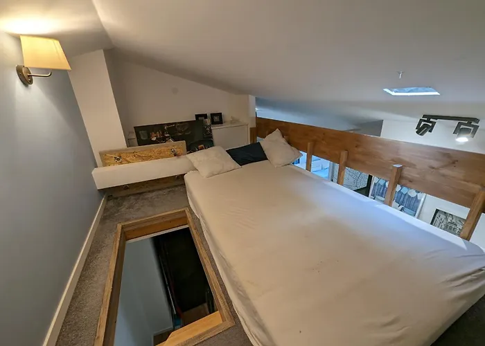 Cozy Apt, near Wawel Castle Kraków, Polska
