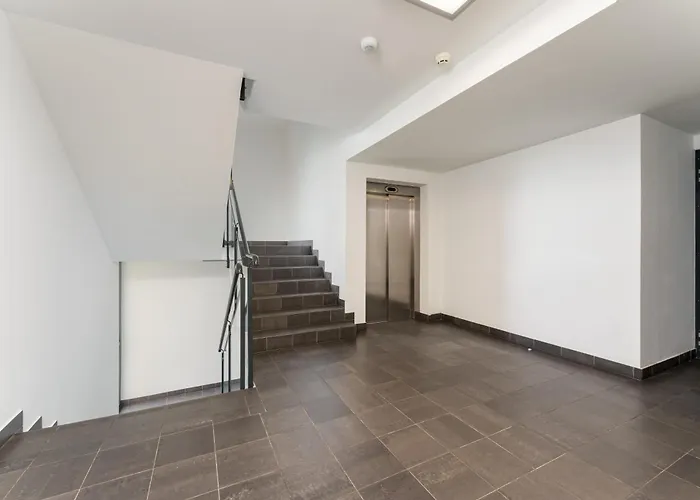 Wilga Park Homely Apartment By Bookinghost Kraków, Polska