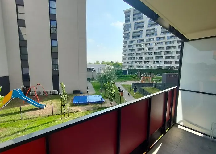 2-Bedroom Apartment With 2 Free Parking Spots - Tauron Arena Kraków, Polska