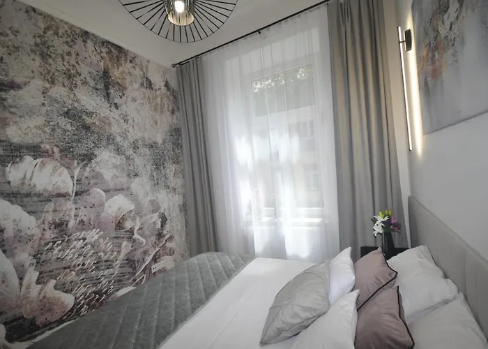 Stacja Wesola By Joapart, Old Town - Free Parking, Ac, Wifi Краків, Польща