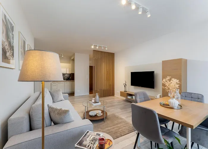 Modern Apartments With Free Parking Spots Краків, Польща