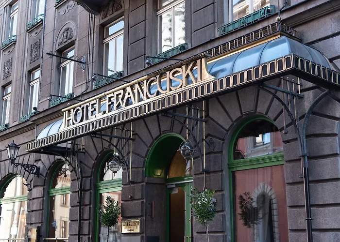 Hotel H15 Francuski Old Town - Destigo Hotels Krakow, Poland