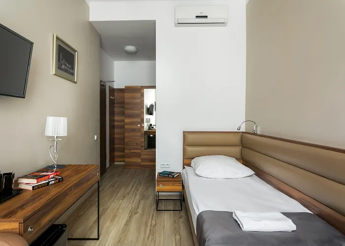 G12 Aparthotel Краків, Польща