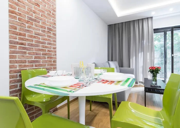 Cityheaven With Parking And Ac Cracovia, Polonia