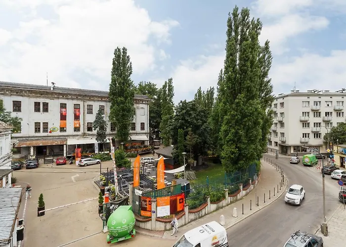 Apartments Kraków Rajska 3 by Renters, Polonia