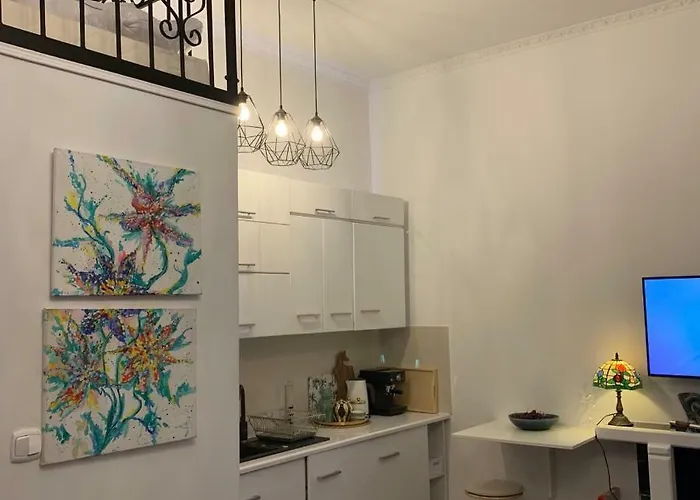 Charming Studio Apartment In The Heart Of The Jewish District! Краків, Польща