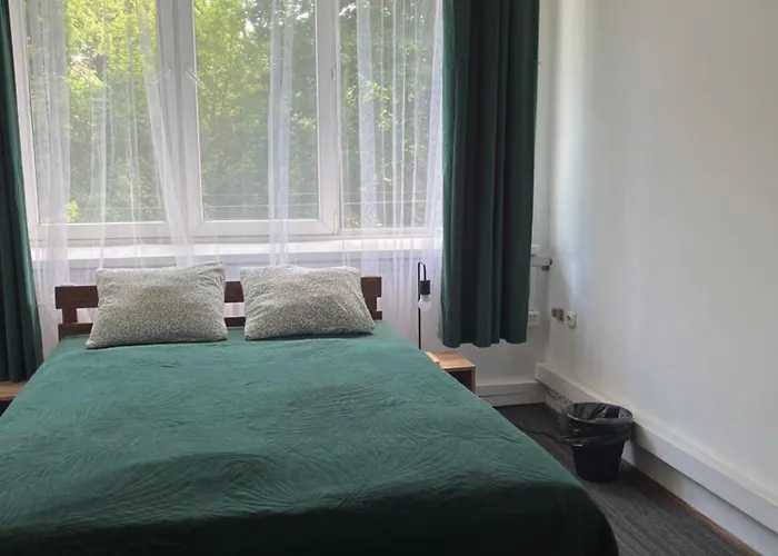 Private Rooms - Tom Hostel